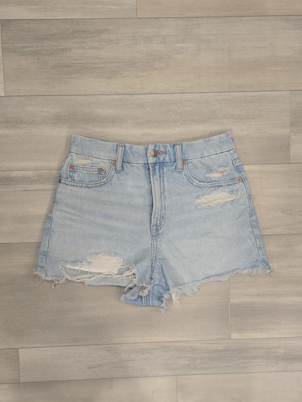 American Eagle Strigid High Rise Distressed Denim Shorts Womens Size 2 Light